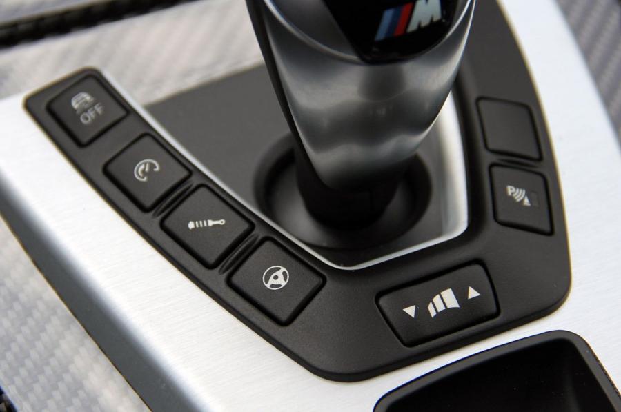  BMW M6 2013 года  (фото 11 из 88)